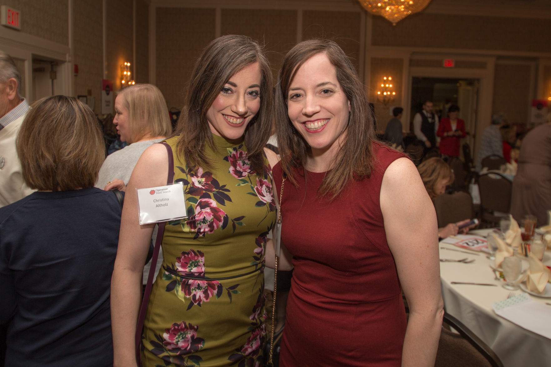 102018handbagstoendhunger13.jpg